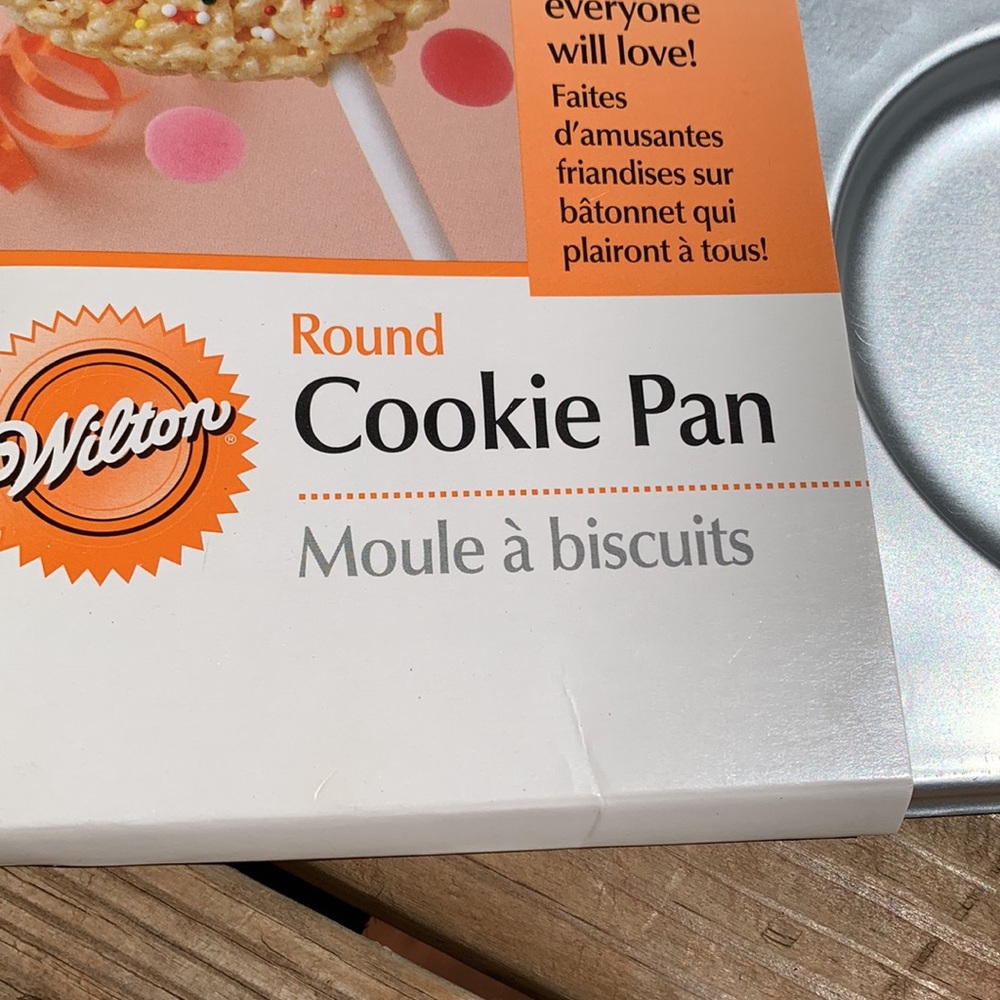 🍪WILTON ROUND COOKIE PAN - Picture 2 of 7